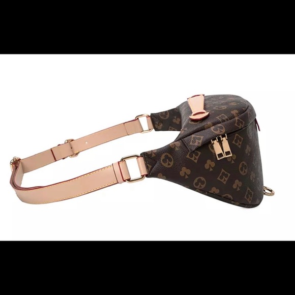 Sold !! Lv bag !!! Not authentic !!! - Picture 3 of 9